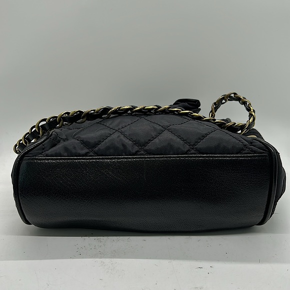 Moschino Luxurious Black Quilted Bow Chain Handles Handbag Purse 🌺🌺 - Picture 6 of 8